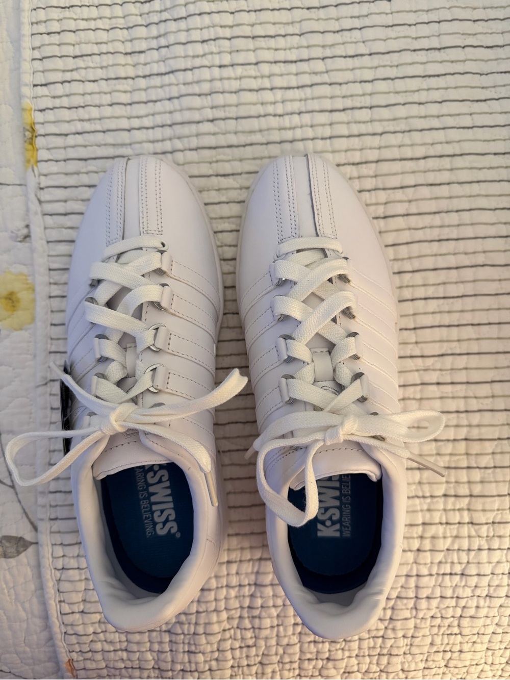 K-Swiss White Low-Top Lace-Up Athletic Sneakers